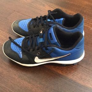 Boys size 5Y cleats Nike brand